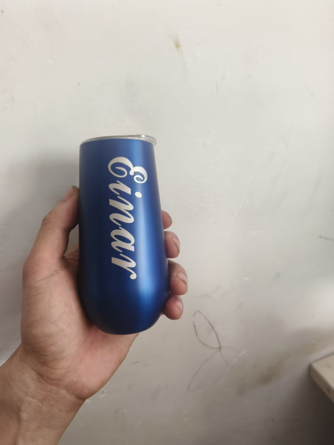Wine With Beer Name - カスタムウェディングネーム入り6オンスステンレス鋼製サーモスタンブラー、蓋付きシャンパンタンブラー、ワイングラス、ビールカップ、ワインパーティー、フェスティバルマグ