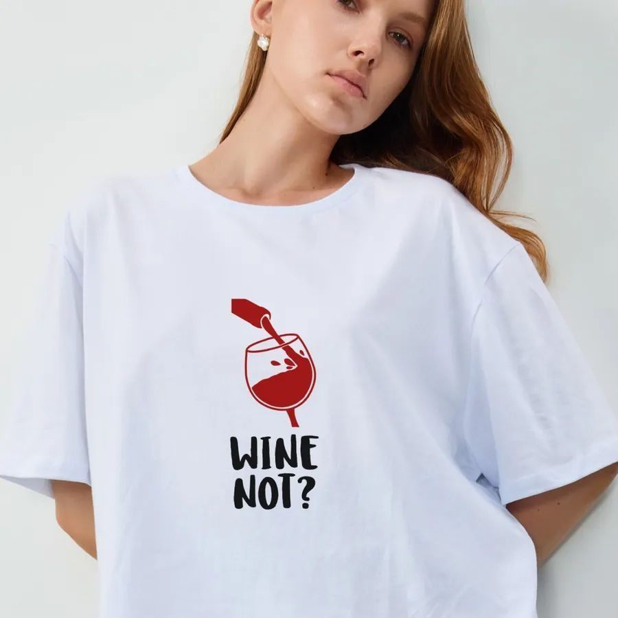 女性用面白いワイン愛好家グラフィックTシャツ キュートなコッ - Wine Bottle Size のレビューと価格
