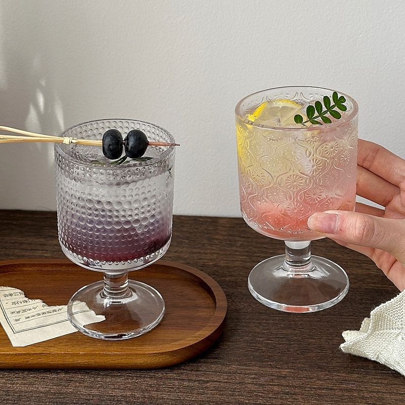 4 個セットヴィンテージエンボス加工混合パターンワイングラス - Wine Mix With Beer のレビューと価格