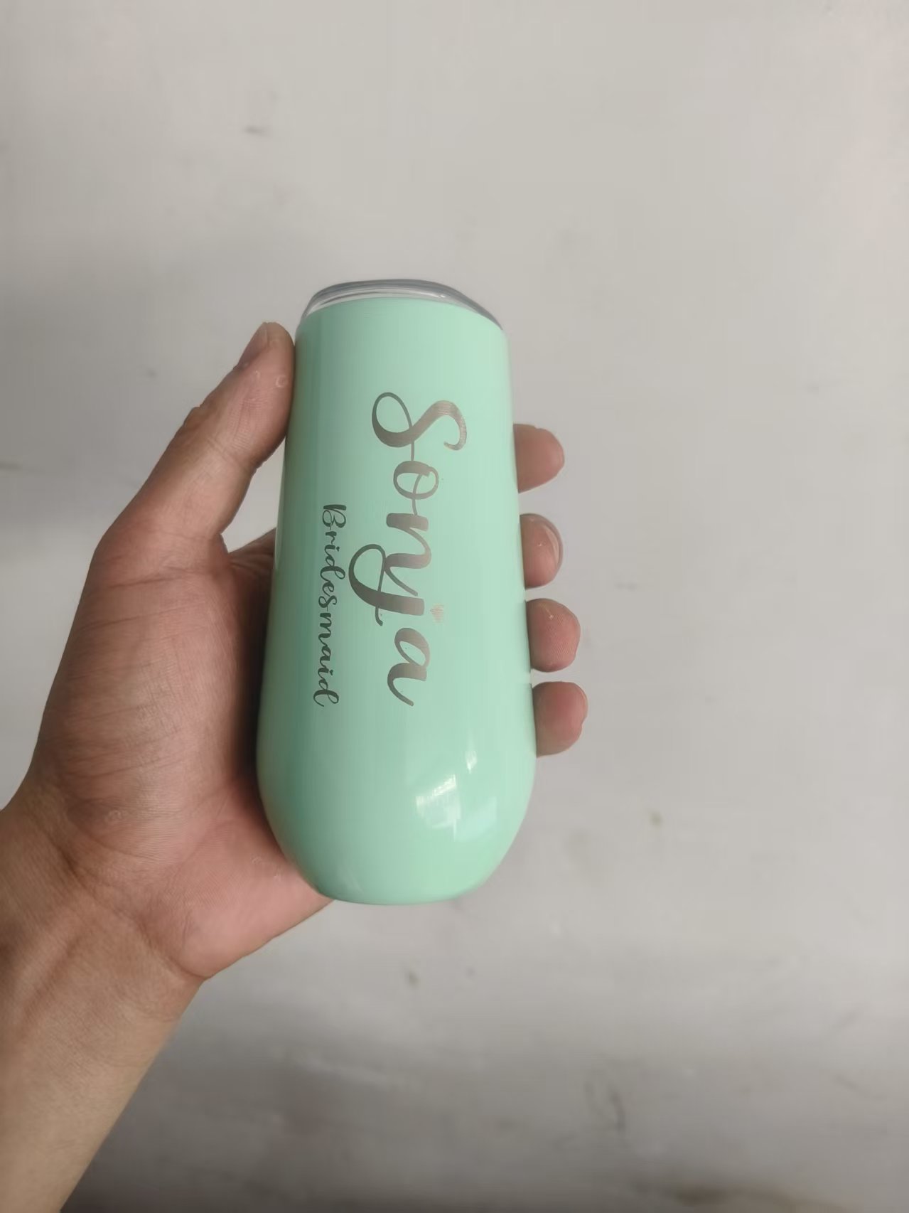 カスタムウェディングネーム入り6オンスステンレス鋼製サーモス - Wine With Beer Name のレビューと価格