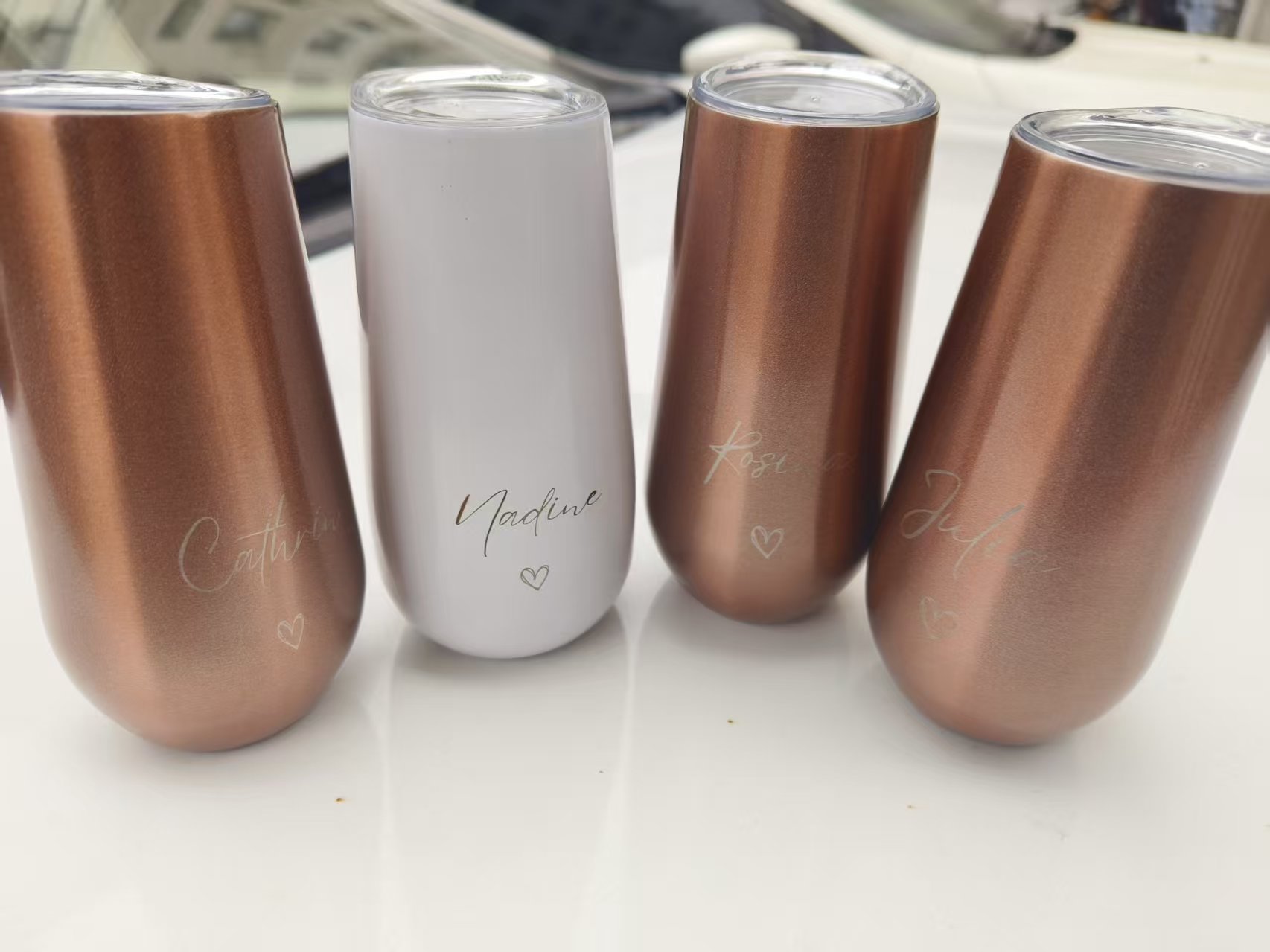 カスタムウェディングネーム入り6オンスステンレス鋼製サーモス - Wine With Beer Name のレビューと価格