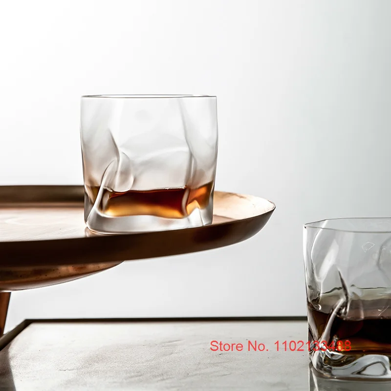 不規則な形のウイスキークリスタルカップ 日本の芸術的なガラス - Wine Beer Tasting のレビューと価格